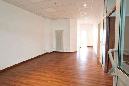 Gewerbeobjekt Nürnberg Schnepfenreuth - 2.200&euro; | Angebot:21483967