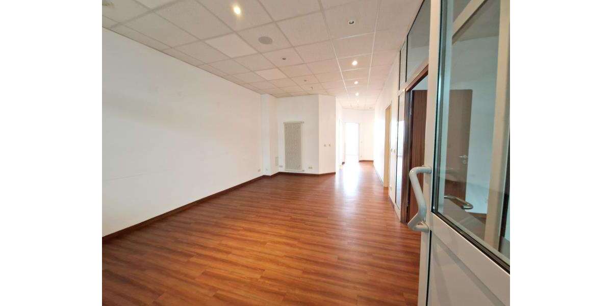 Gewerbeobjekt Nürnberg Schnepfenreuth - 2.200&euro; | Angebot:21483967