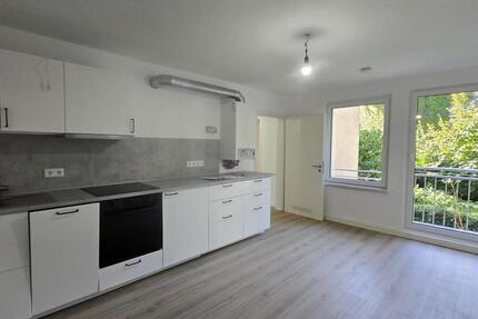 Renovierte 2-Zimmer Wohnung mit Einbauküche in guter Lage 2 zimmer