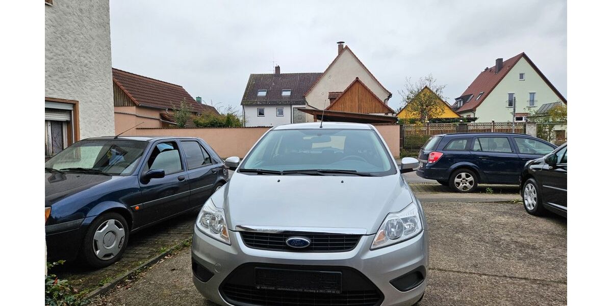Ford Focus 81.000 km 4.480 &euro; Schwabach 91126