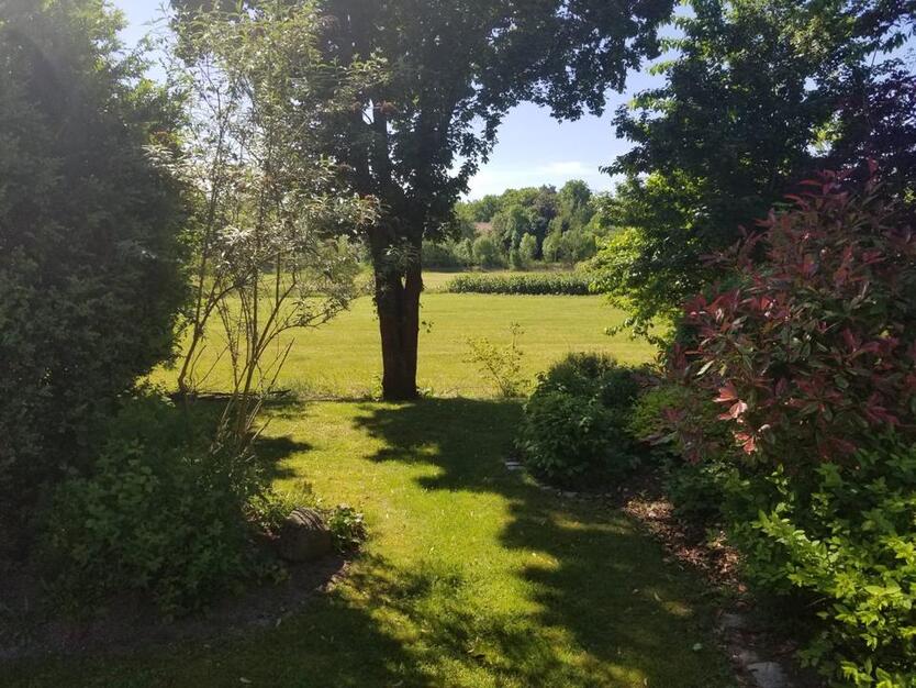 Seltene Gelegenheit - Haus mit Talblick, Doppelgarage und Garten