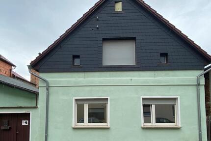 Einfamilienhaus in Klostermansfeld mit Garage und Nebengelass