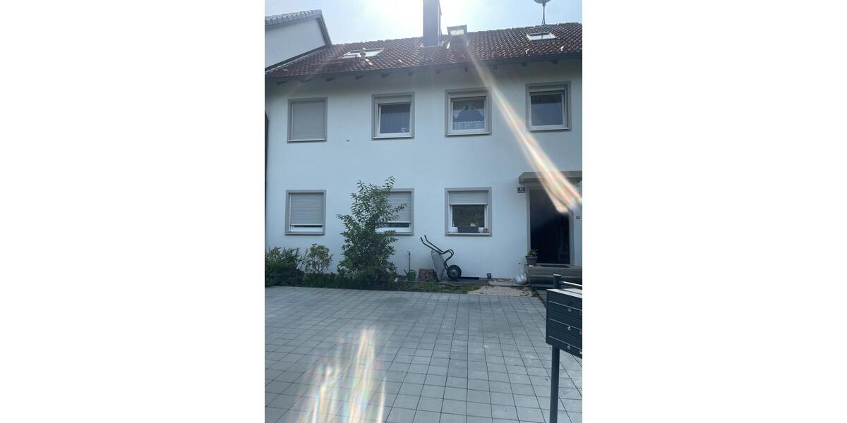 Dachgeschoßwohnung Schwabach - 2 Zimmer, 45 m&sup2;, 750&euro; | Angebot:25658197