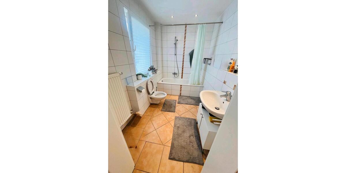 Etagenwohnung Erlangen Am Anger - 3 Zimmer, 84 m&sup2;, 890&euro; | Angebot:27631112