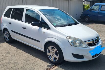 Opel Zafira 135.600 km 4.300 &euro; Fürth 90766