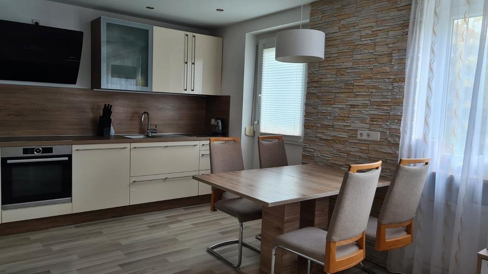 Etagenwohnung Nürnberg Schnepfenreuth - 3 Zimmer, 77 m&sup2;, 1.050&euro; | Angebot:26227739