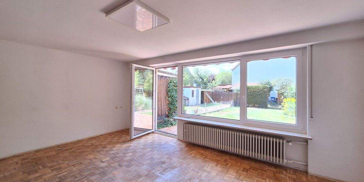 Perfekt für die Familie: Reihenmittelhaus in guter und ruhiger Lage mit Garten und Garage 3 zimmer