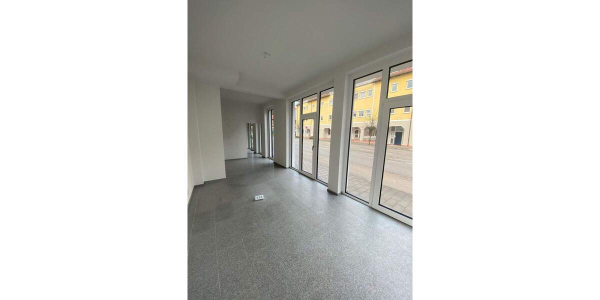 Zentrale und helle Räume 2 zimmer