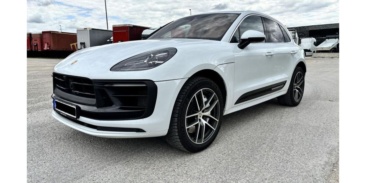 Porsche Macan 122.477 km 65.450 &euro; Altdorf 90518