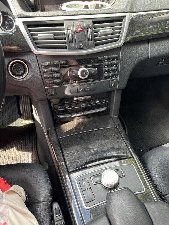 Mercedes-Benz E 300 255.000 km 8.500 € Nürnberg 90403