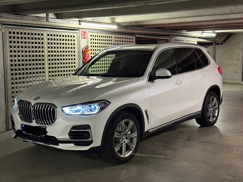 BMW X5 28.471 km 64.500 € Nürnberg 90403