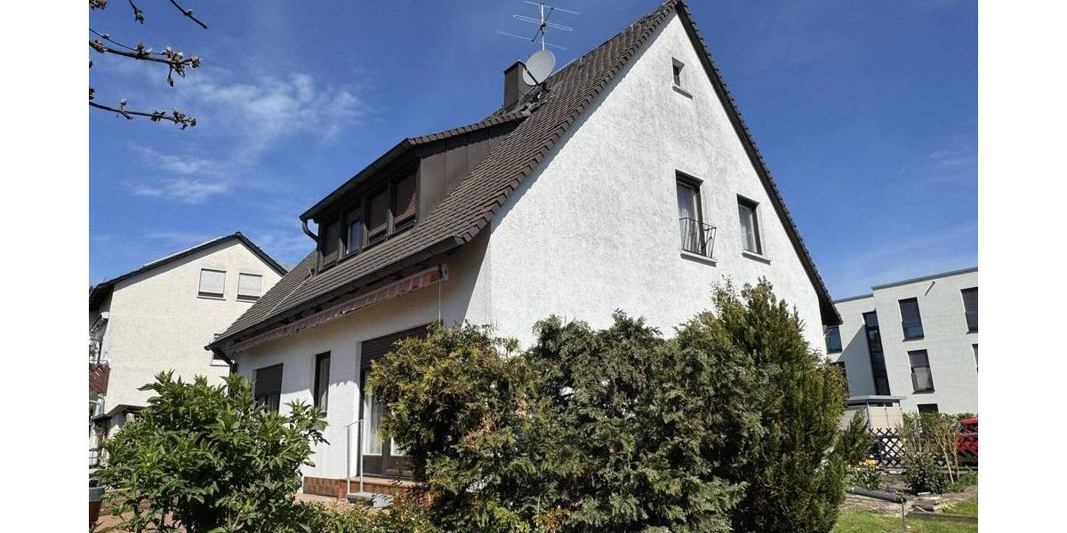 Mehrfamilienhaus, Wohnhaus Fürth Burgfarrnbach - 5 Zimmer, 120 m&sup2;, 445.000&euro; | Angebot:26805301