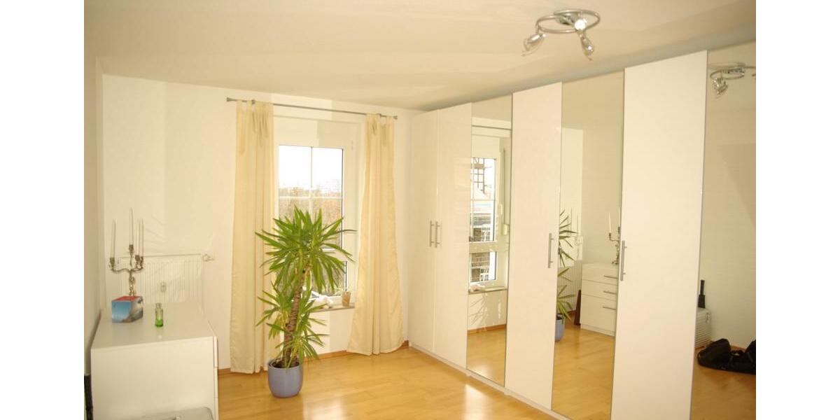 Etagenwohnung Nürnberg Herrnhütte - 1.5 Zimmer, 65 m&sup2;, 990&euro; | Angebot:27604755