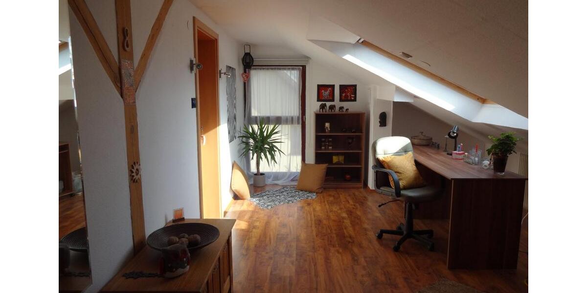Dachgeschoßwohnung Möhrendorf - 2 Zimmer, 85 m&sup2;, 890&euro; | Angebot:26462967