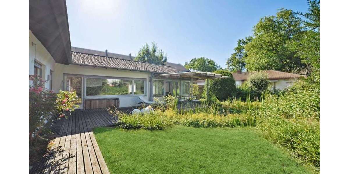 Haus zum Kaufen in Erlangen 745.000 € 160.03 m² 6 zimmer