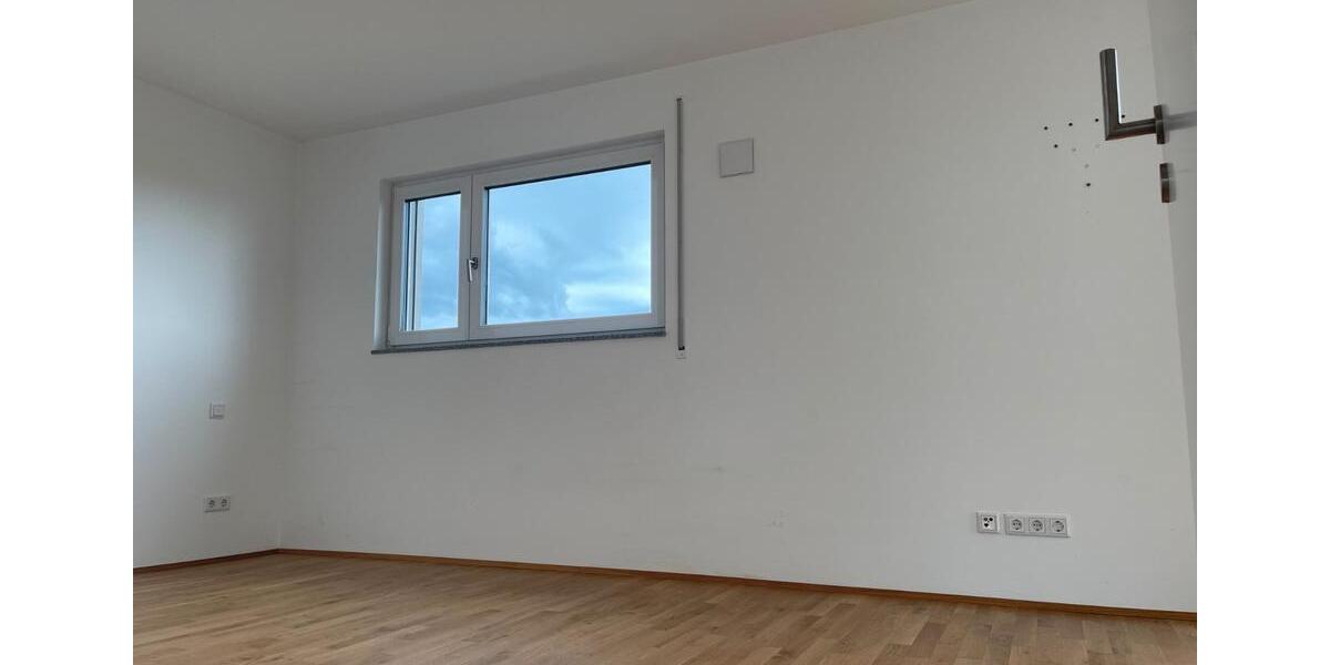 Einfamilienhaus Nürnberg Schnepfenreuth - 3.5 Zimmer, 101 m&sup2;, 1.800&euro; | Angebot:27612575