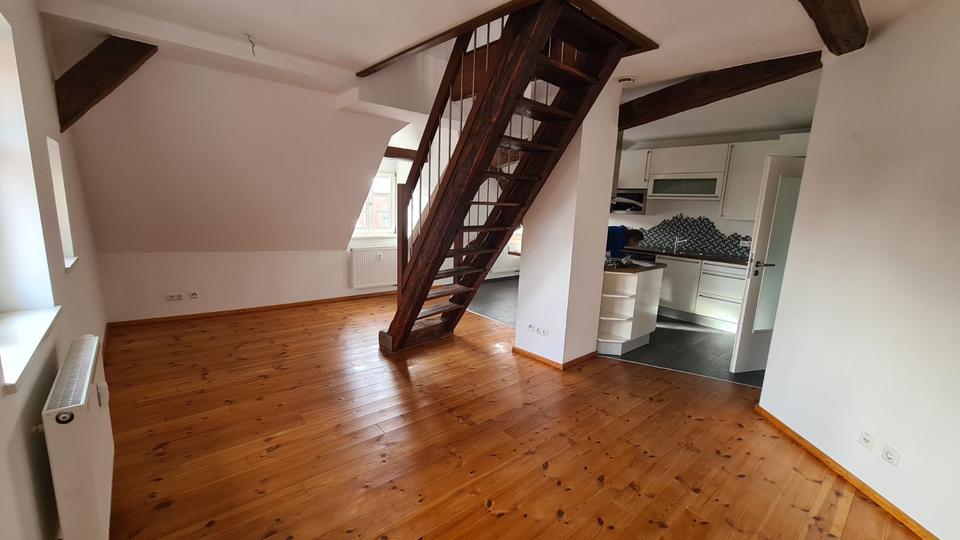 Charmante DG-Maisonette-Wohnung mit exkl. Ausstattung in Bruck 2.5 zimmer