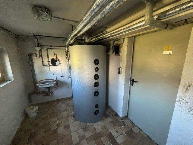 Mehrfamilienhaus, Wohnhaus Heroldsbach Poppendorf - 8 Zimmer, 208 m&sup2;, 2.300&euro; | Angebot:25339642