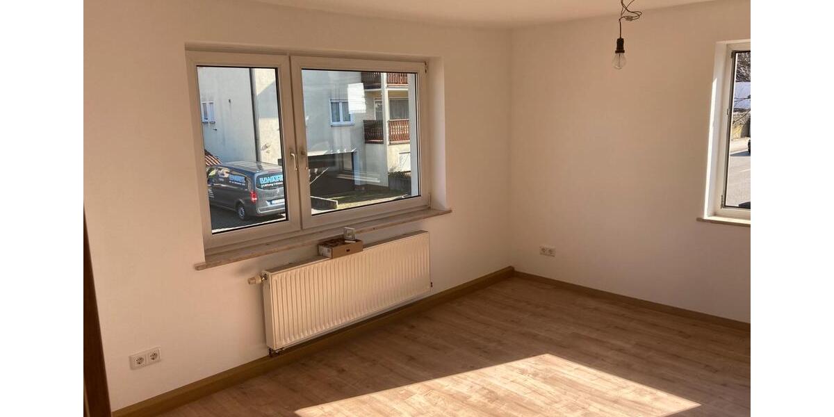 Etagenwohnung Roth - 2 Zimmer, 60 m&sup2;, 720&euro; | Angebot:25291032