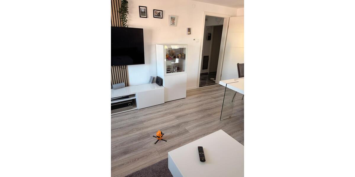 Dachgeschoßwohnung Nürnberg Eibach - 3 Zimmer, 60 m&sup2;, 990&euro; | Angebot:26281642