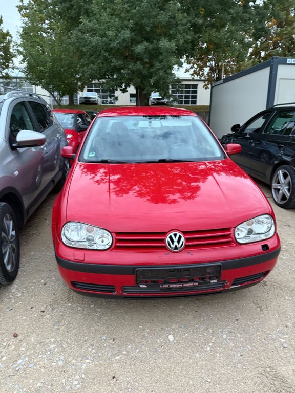 VW Golf 212.000 km 1.899 € Zirndorf 90513