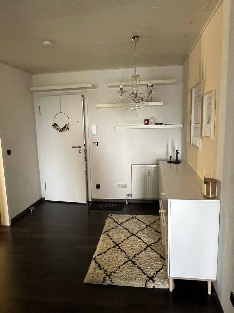 Renovierte 3-Zimmer-ETW mit Süd-Loggia und Ausblick zum Kanal