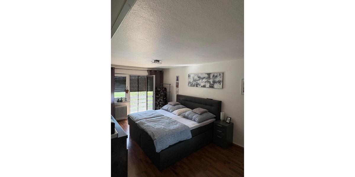 Reihenmittelhaus renoviert in Nürnberg Fischbach 4 zimmer