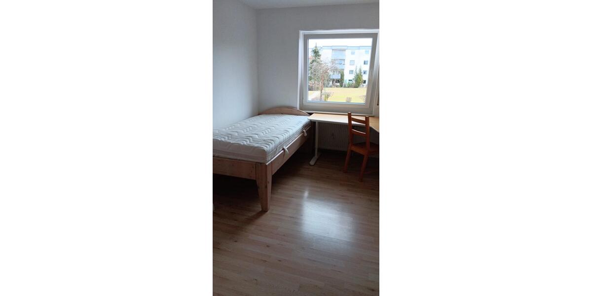 Etagenwohnung Erlangen Bruck - 3 Zimmer, 74 m&sup2;, 1.300&euro; | Angebot:25310580