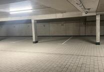 Tiefgaragenstellplatz hervorragende Lage im Zentrum
