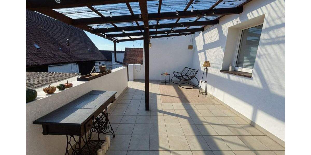 Charmantes Zweifamilien-Bauernhaus mit Scheune, Innenhof und Garten 9 zimmer