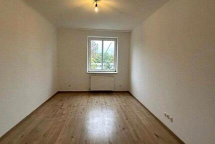 3-Zimmer-Wohnung zur Miete in 93067 Regensburg (O1) zimmer