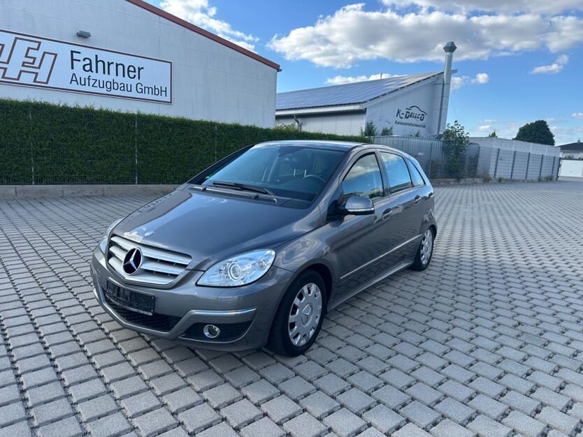 Mercedes-Benz B 200 279.984 km 2.140 € Obermichelbach 90587