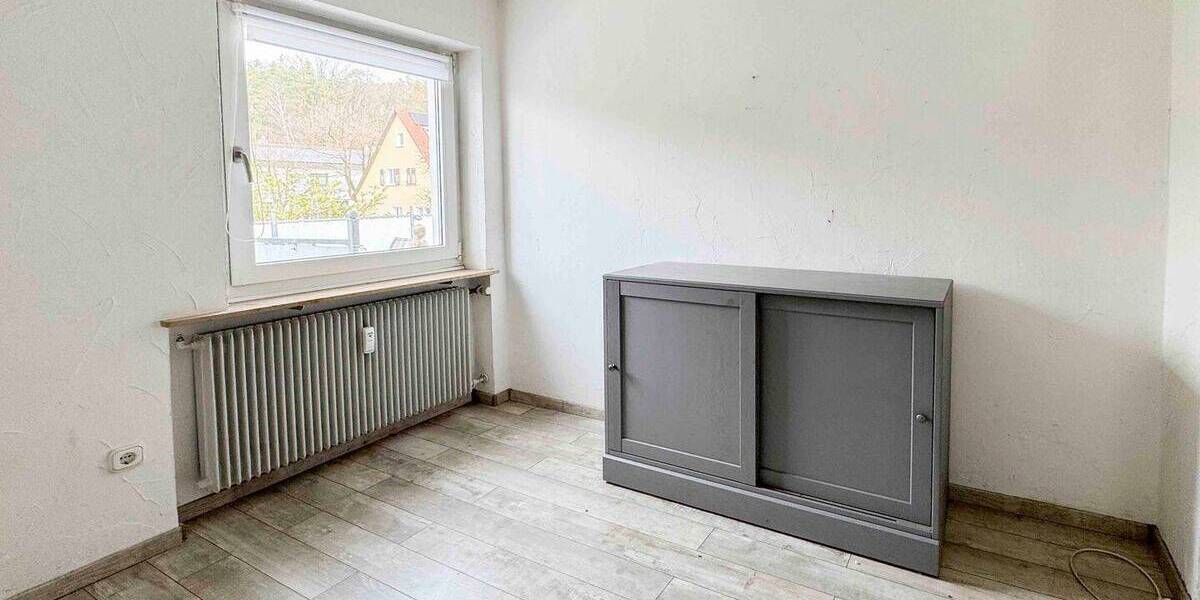 Etagenwohnung Bubenreuth - 5 Zimmer, 107 m&sup2;, 368.000&euro; | Angebot:26093381
