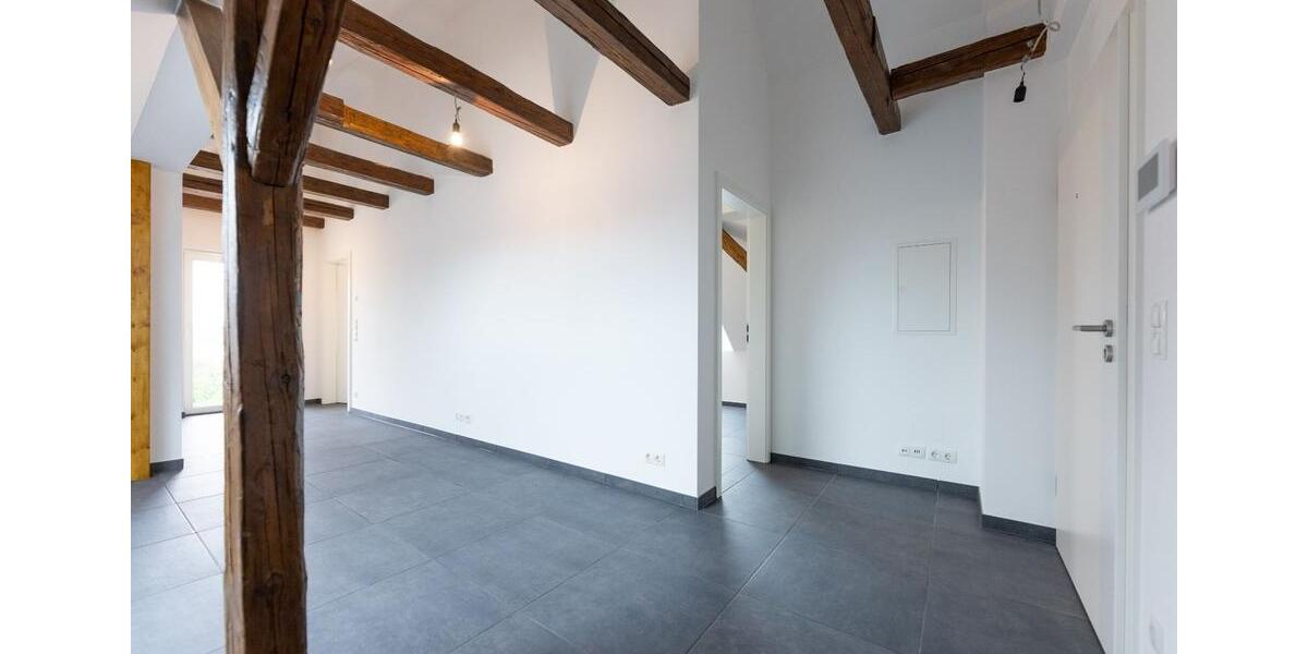 Dachgeschoßwohnung Nürnberg Almoshof - 2 Zimmer, 47 m&sup2;, 700&euro; | Angebot:25641043