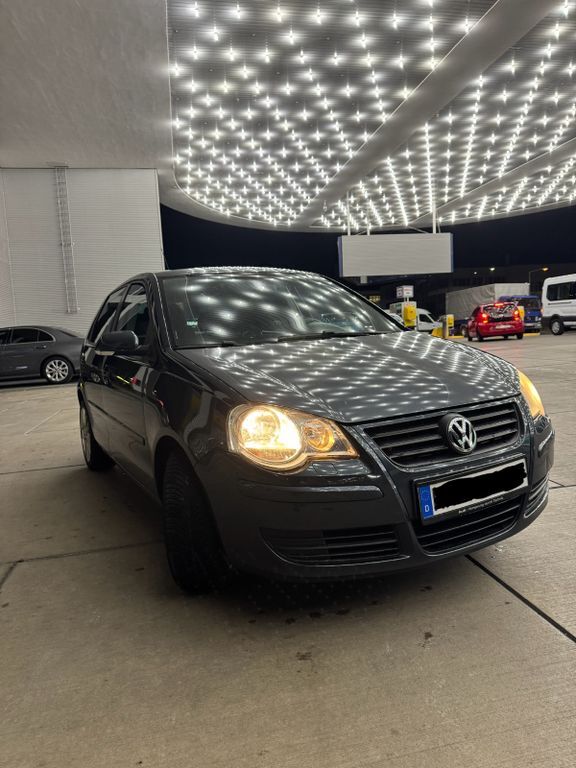 VW Polo 180.000 km 2.600 € Nürnberg 90478