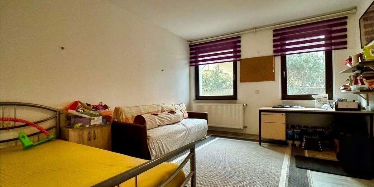 Etagenwohnung Fürth Dambach - 6 Zimmer, 158 m&sup2;, 399.000&euro; | Angebot:25671105