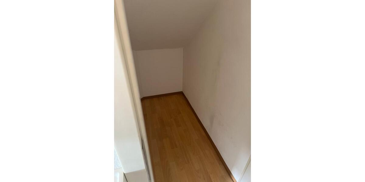 Dachgeschoßwohnung Lauf an der Pegnitz - 2 Zimmer, 55 m&sup2;, 550&euro; | Angebot:26483990