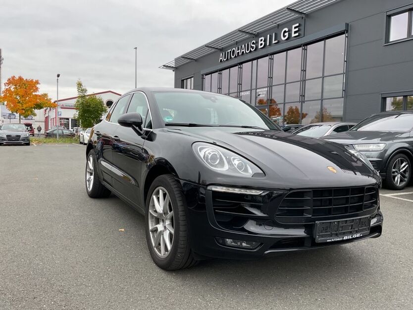 Porsche Macan 178.000 km 28.778 € Fürth 90763