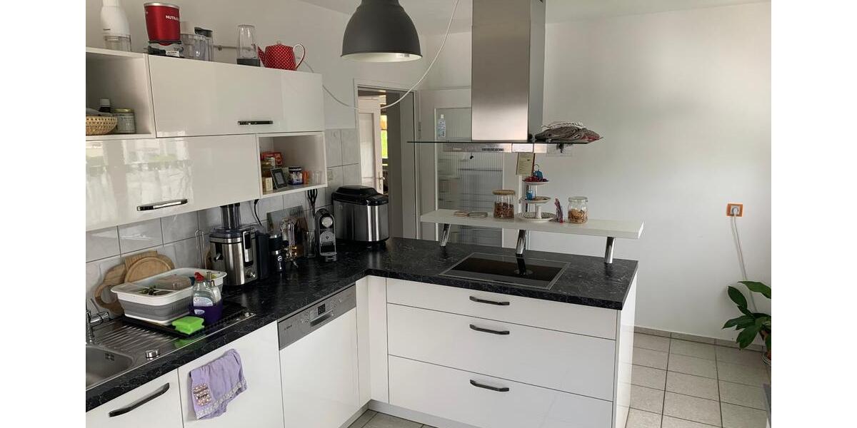 Etagenwohnung Fürth Atzenhof - 4 Zimmer, 122 m&sup2;, 1.550&euro; | Angebot:25256099