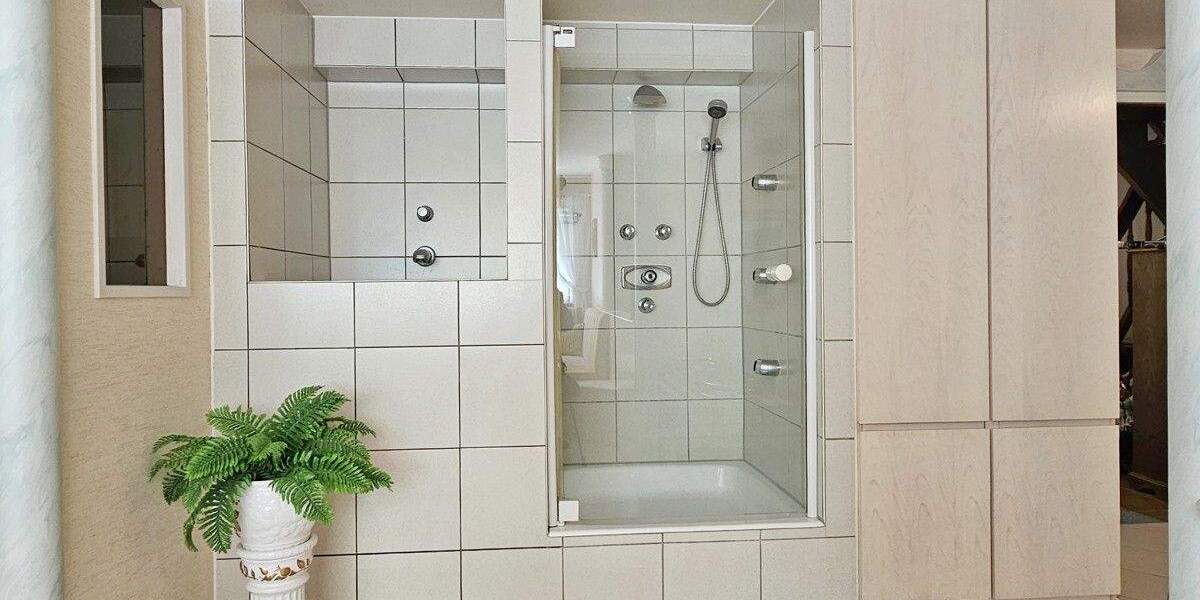 TOP WOHNLAGE-Nürnberg-Weiherhaus! Doppelhaushälfte mit Terrasse, Garten und Garage! 4 zimmer