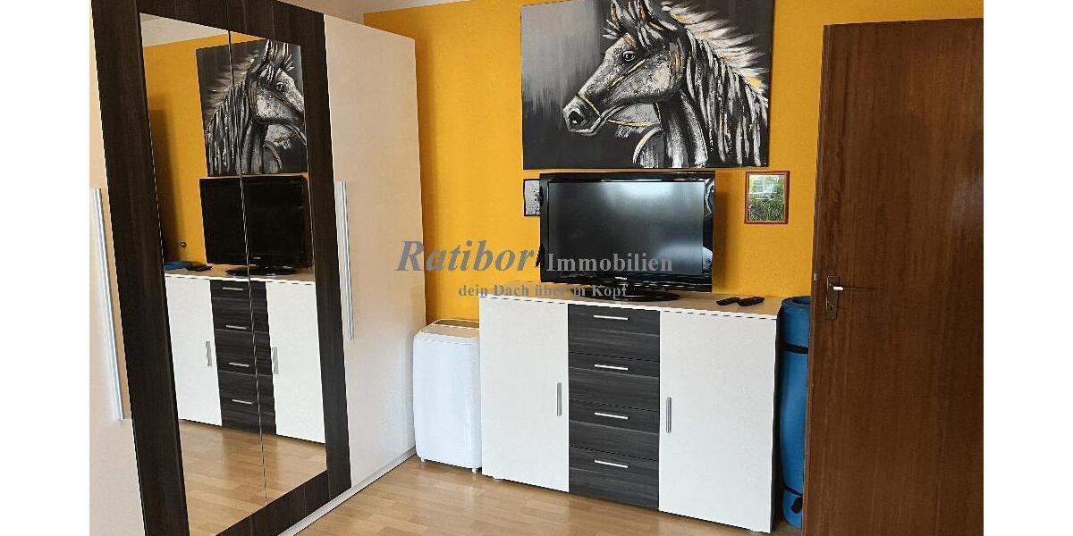 Gut vermietete 2 Zimmer-Mansardenwohnung mit Loggia und Stellplatz in ruhiger Wohnlage RH-Nord - Dachgeschoßwohnung Roth | Angebot:27156608
