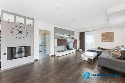 Haus zum Kaufen in Cadolzburg 649.000 € 158 m²