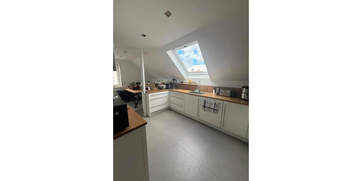 Dachgeschoßwohnung Veitsbronn - 3.5 Zimmer, 88 m&sup2;, 1.250&euro; | Angebot:27609789