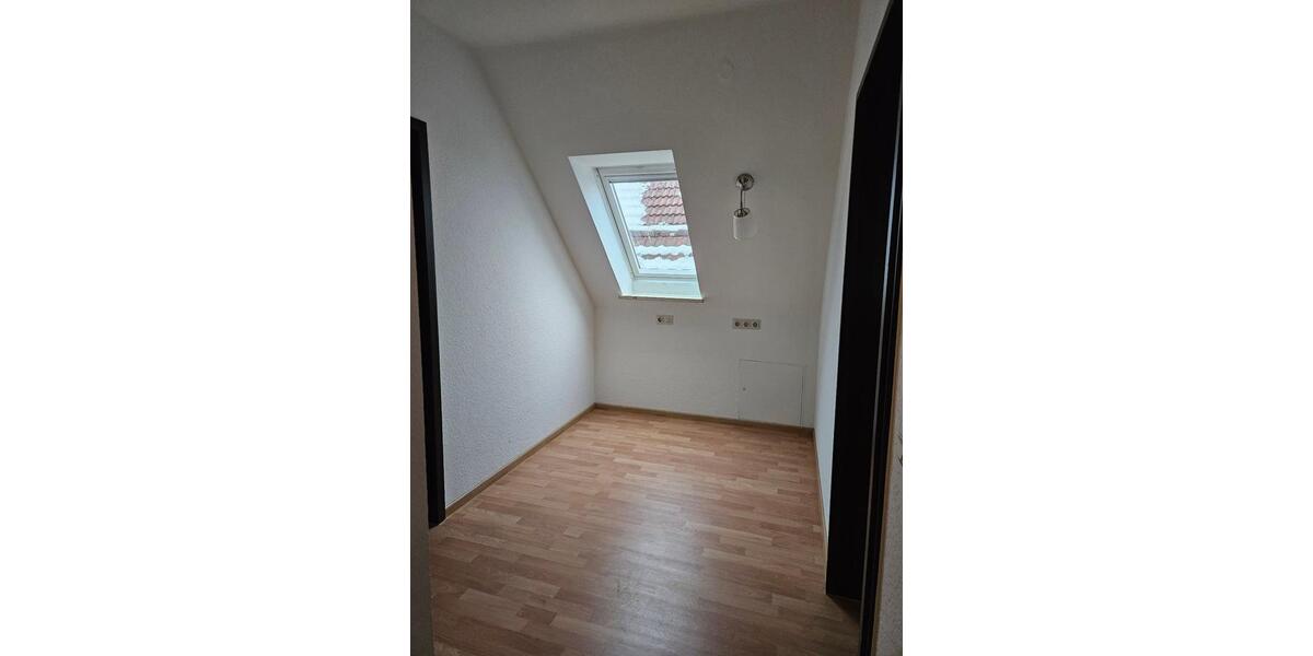 Maisonettenwohnung Nürnberg Erlenstegen - 3.5 Zimmer, 104 m&sup2;, 1.350&euro; | Angebot:25374327