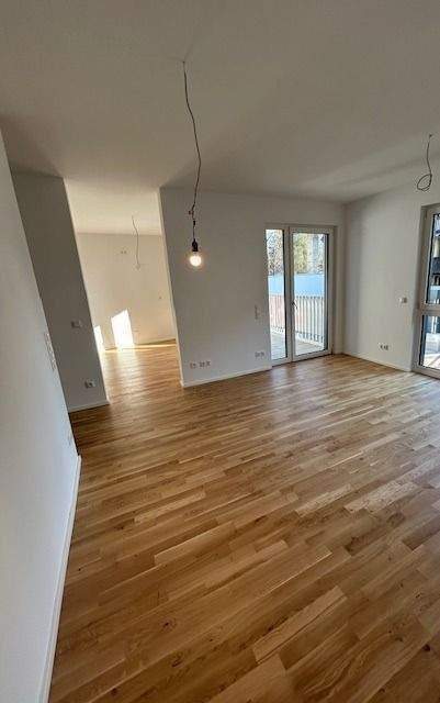 SCHNELL EINZIEHEN UND GLEICH WOHLFÜHLEN: Sonnige 4-Zi-Whg. mit gr. Balkon! Sie erhalten sogar noch den KfW-Zuschuss in Höhe von 26.250€! 4 zimmer