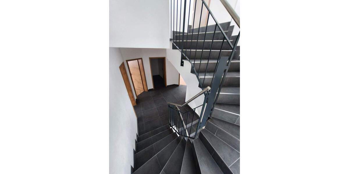 Einfamilienhaus Igensdorf Pettensiedel - 1 Zimmer, 240 m&sup2;, 2.200&euro; | Angebot:25770176