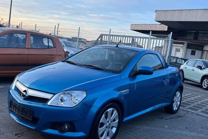 Opel Tigra 130.888 km 1.499 € Nürnberg 90439