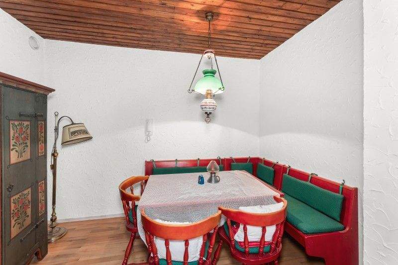 Großzügige Wohnung mit 5,5 Zimmern - Grandioser Ausblick - Zwei Loggien - TG -Stellplatz 5 zimmer