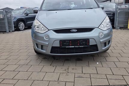 Ford S-Max 239.142 km 3.999 &euro; Fürth 90763