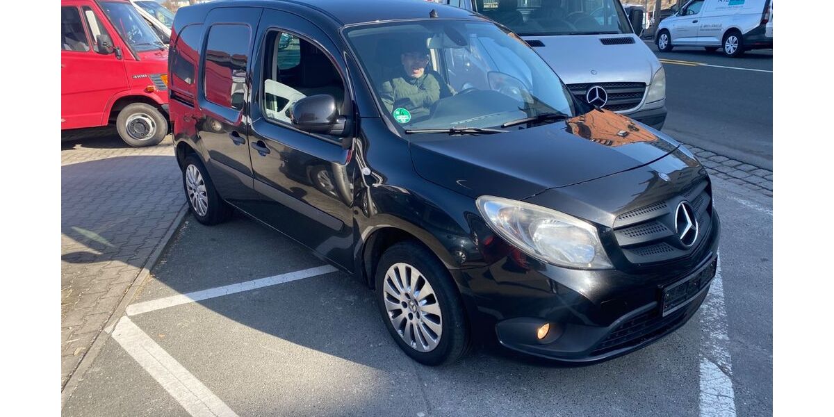 Mercedes-Benz Citan 261.000 km 4.550 &euro; Fürth 90763
